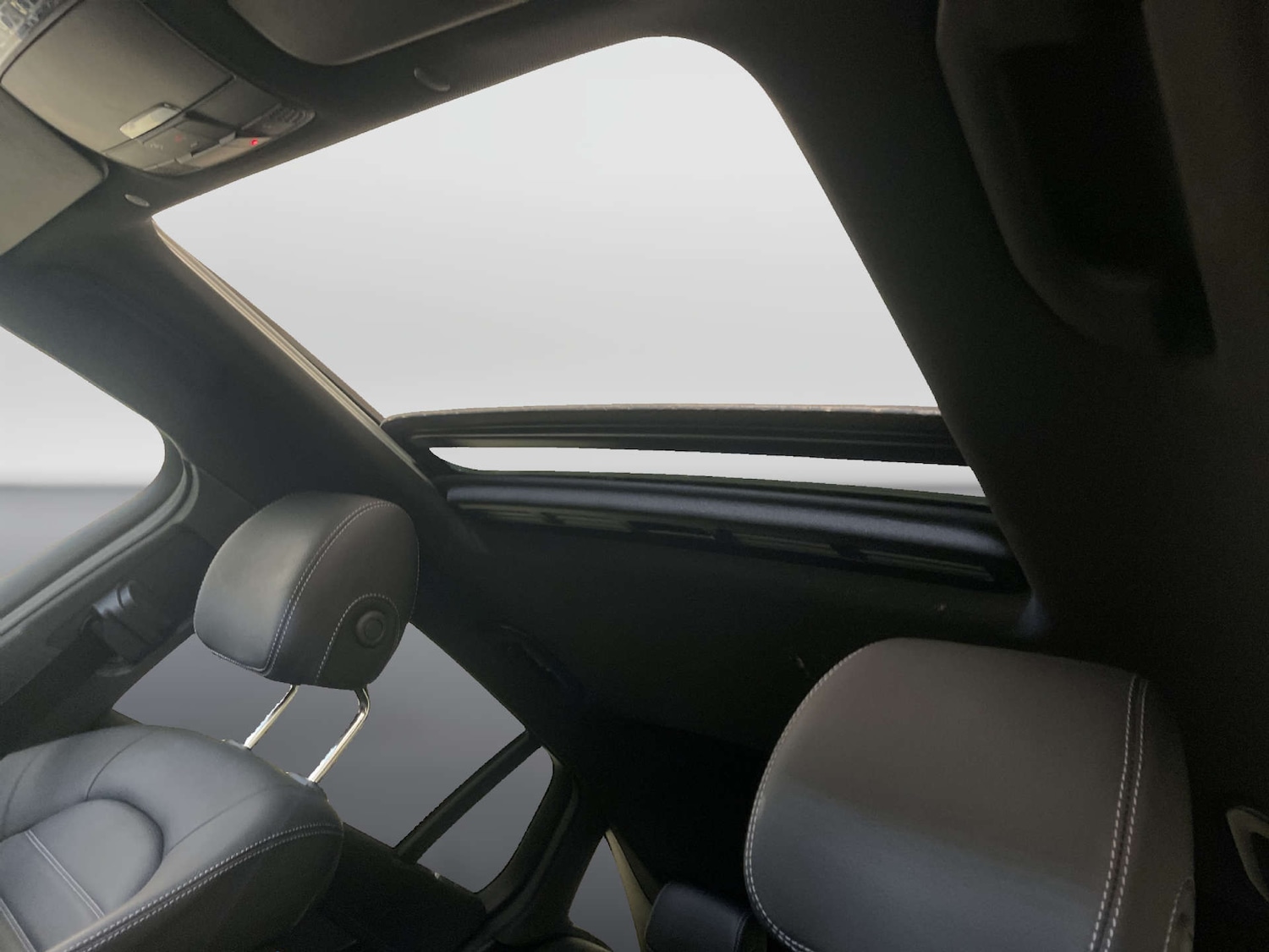 Used Mercedes-Benz EQC 2023 for sale - 77836313: Photo 15