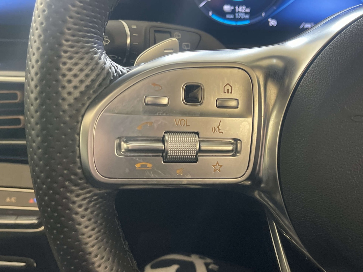 Used Mercedes-Benz EQC 2023 for sale - 77836313: Photo 20