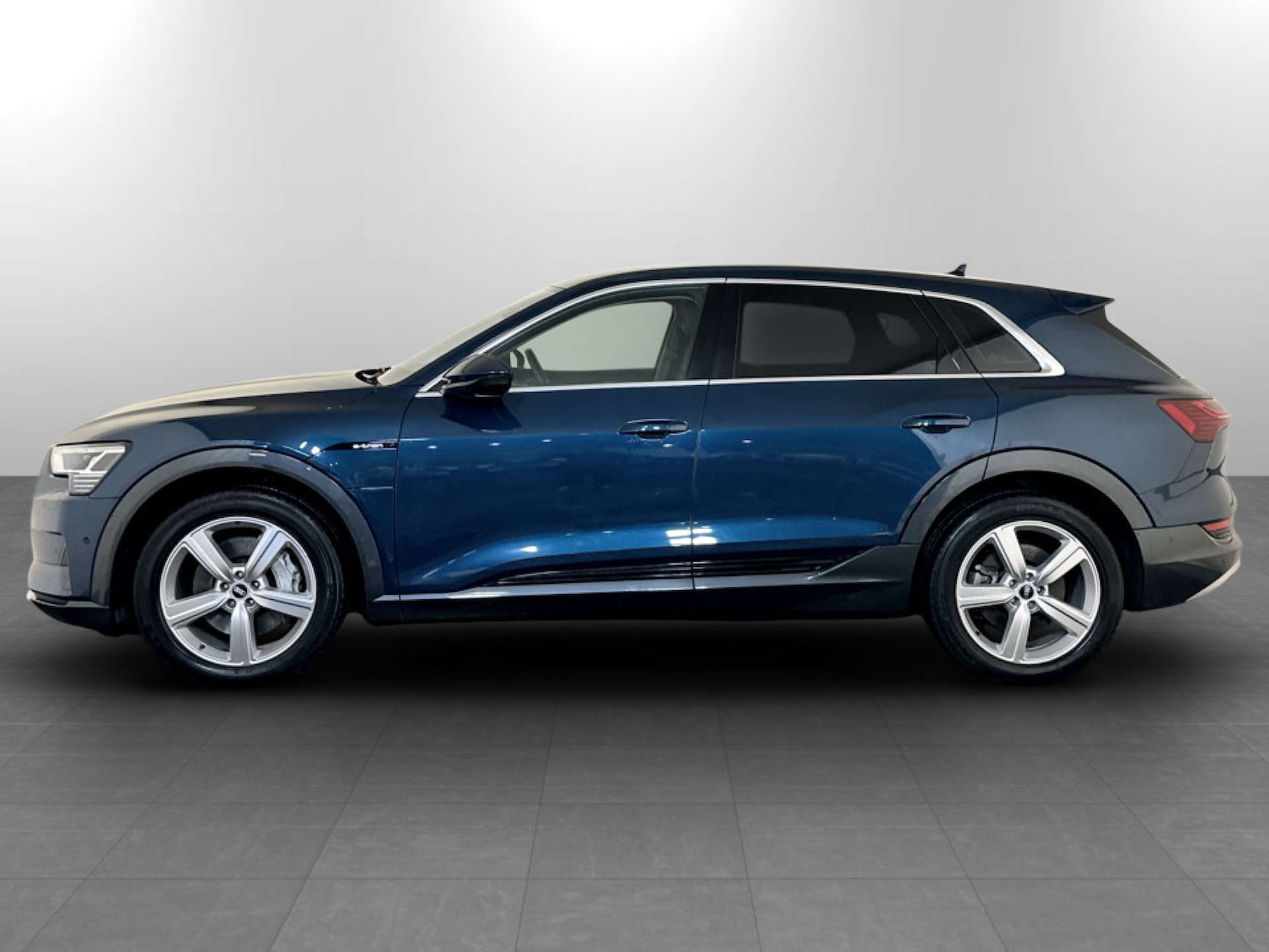 Used Audi e-tron 2021 for sale - 77247852: Photo 7