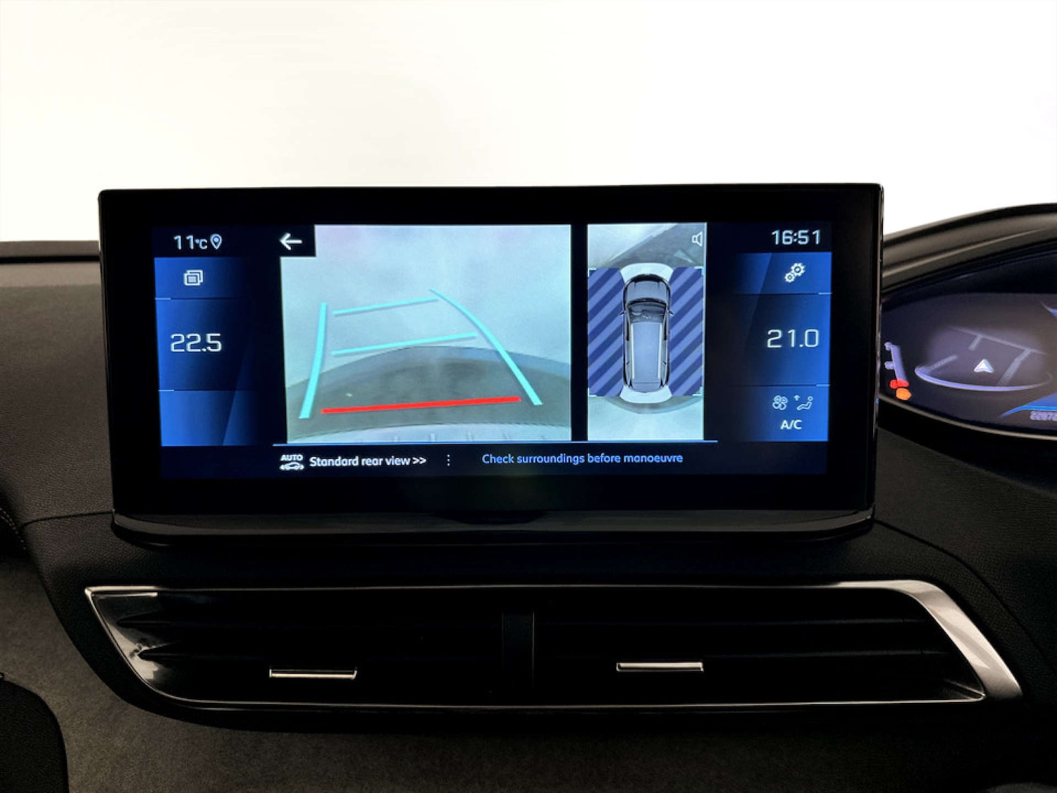 Used Peugeot 5008 2023 for sale - 77621944: Photo 22