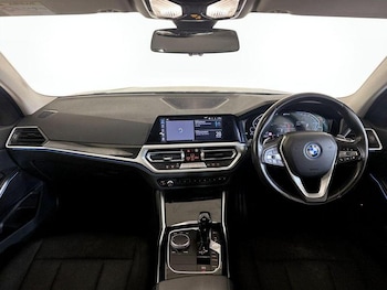 Used BMW 3 Series 2021 for sale - 76412176: Photo