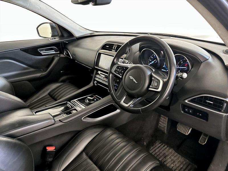 Used Jaguar F-Pace 2019 for sale - 76703053: Photo 16