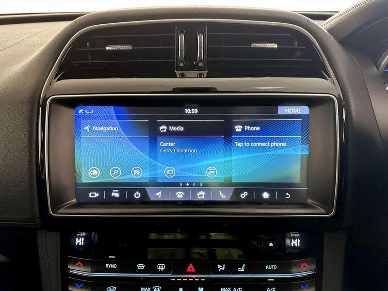 Used Jaguar F-Pace 2019 for sale - 76703053: Photo 24