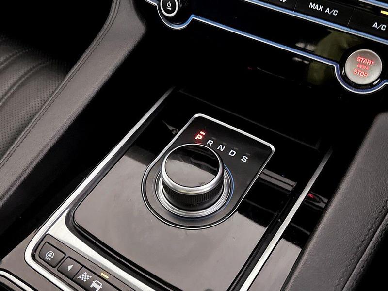 Used Jaguar F-Pace 2019 for sale - 76703053: Photo 27