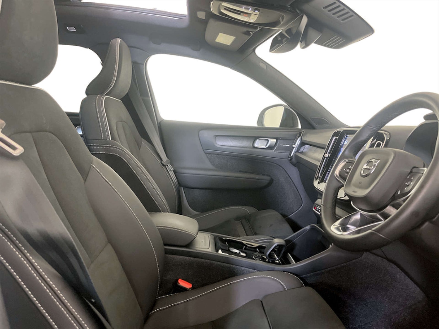 Used Volvo XC40 2023 for sale - 77681235: Photo 13