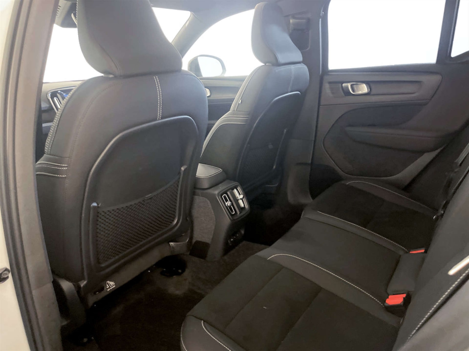 Used Volvo XC40 2023 for sale - 77681235: Photo 14