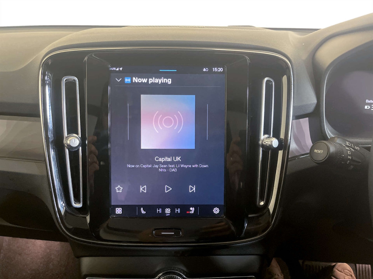 Used Volvo XC40 2023 for sale - 77681235: Photo 24