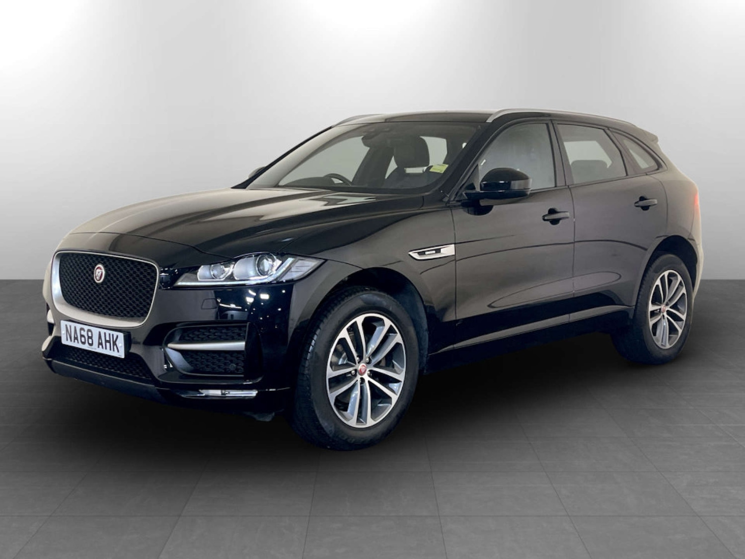 Used Jaguar F-Pace 2018 for sale - 77547722: Photo 6