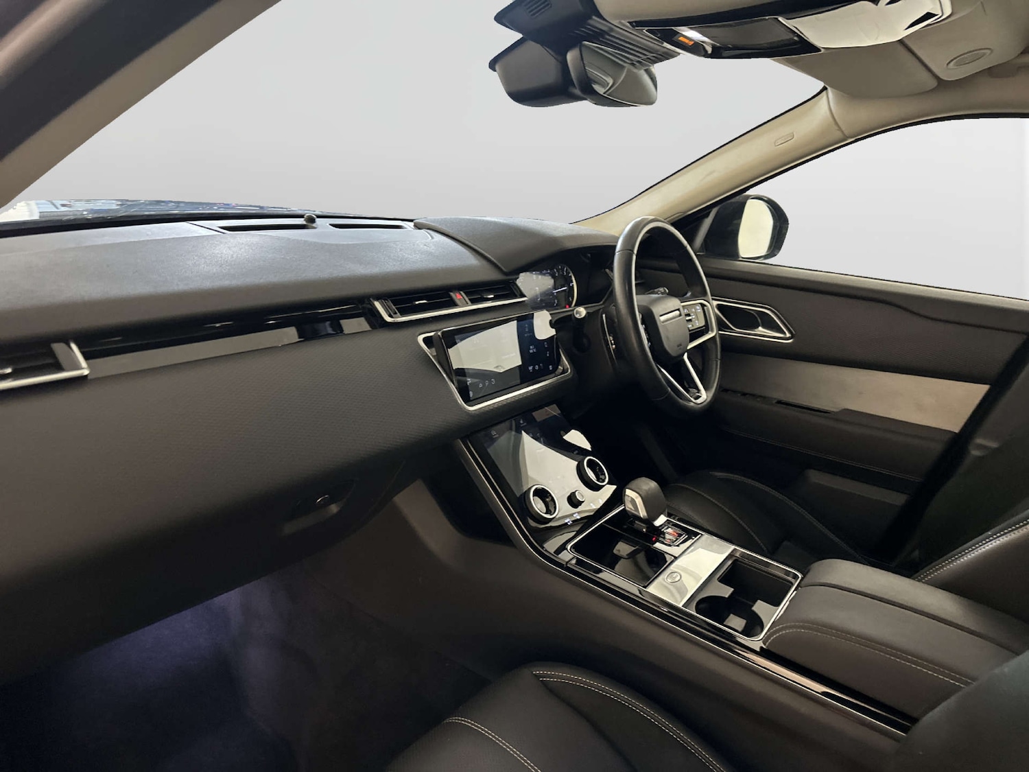 Used Land Rover Range Rover Velar 2023 for sale - 77920707: Photo 12