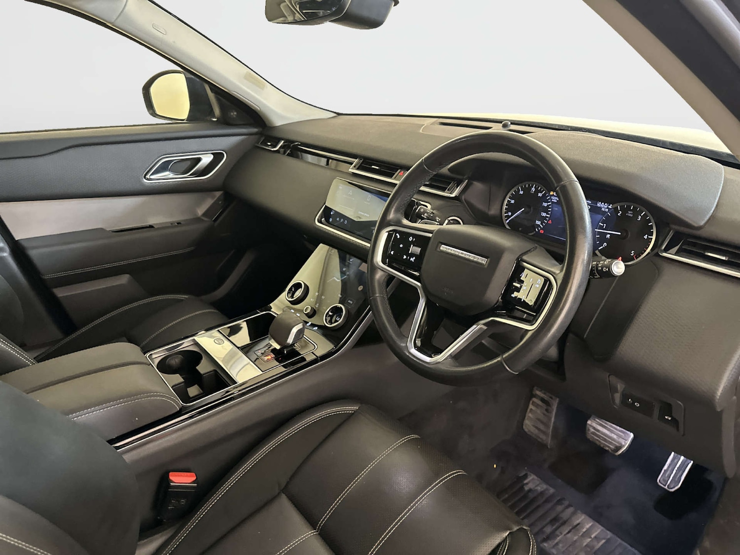 Used Land Rover Range Rover Velar 2023 for sale - 77920707: Photo 15