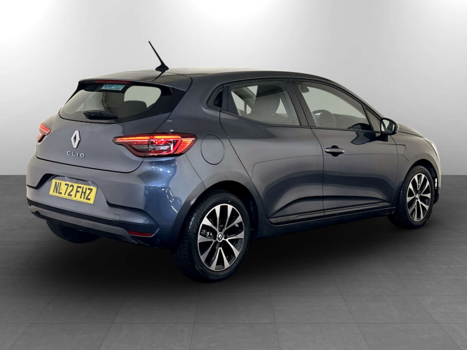 Used Renault Clio 2022 for sale - 77803632: Photo 10