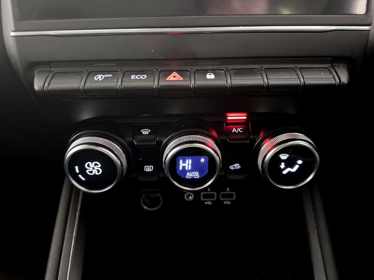 Used Renault Clio 2022 for sale - 77803632: Photo 26