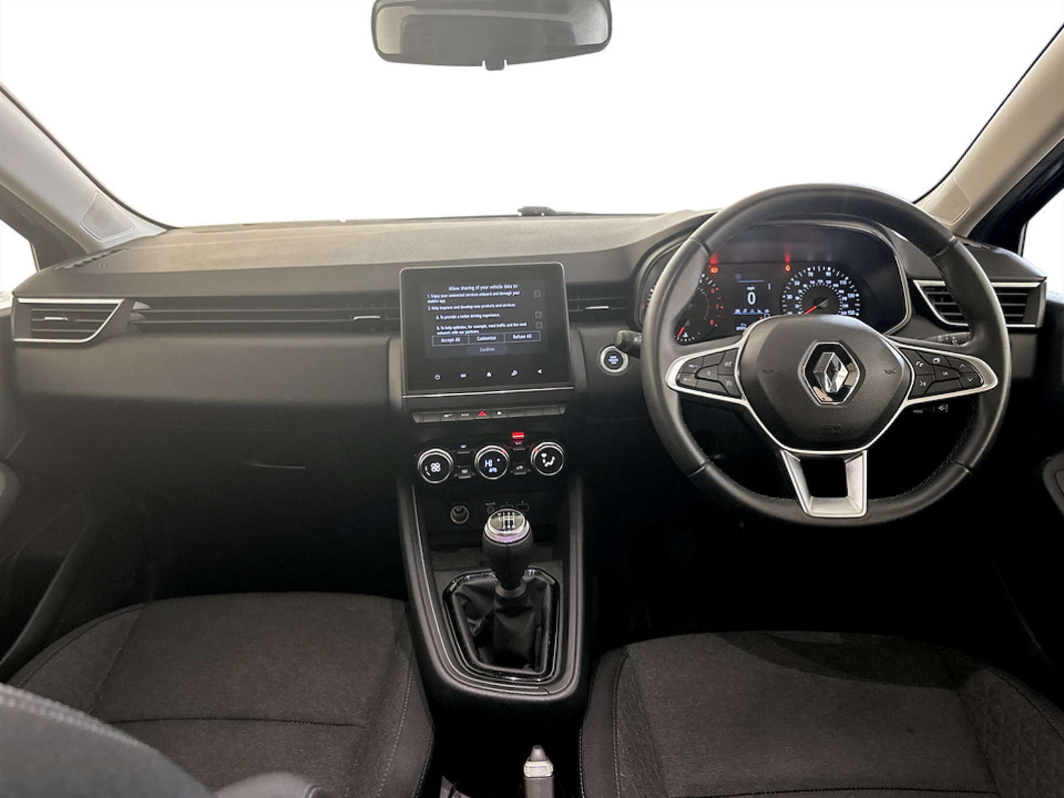Used Renault Clio 2022 for sale - 77803632: Photo 3