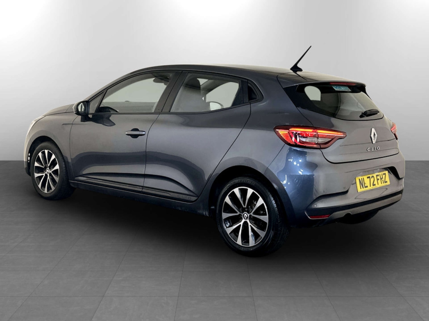 Used Renault Clio 2022 for sale - 77803632: Photo 8