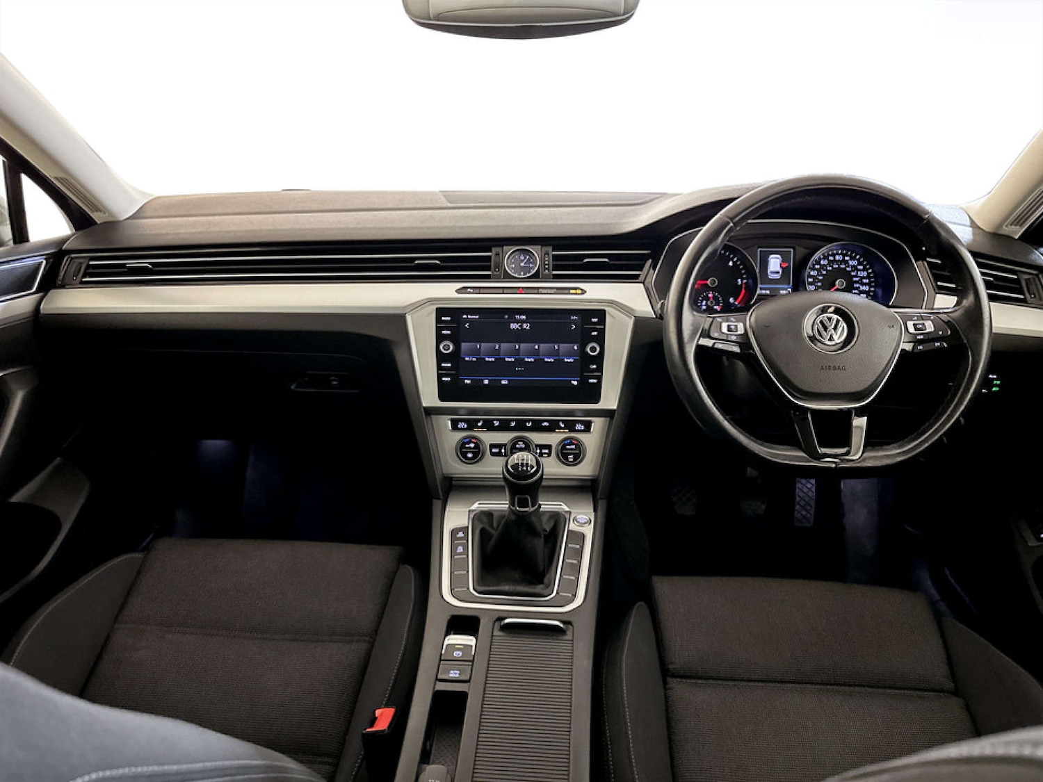 Used Volkswagen Passat 2019 for sale - 77328629: Photo 3