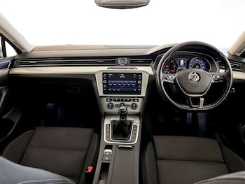 Used Volkswagen Passat 2019 for sale - 77328629: Photo