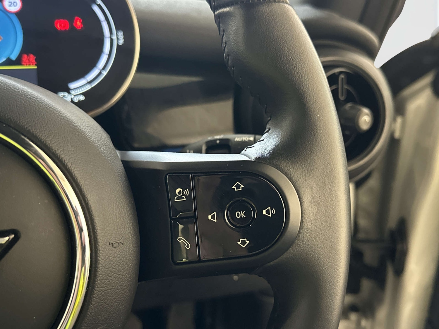 Used MINI Hatch 2022 for sale - 77934068: Photo 19