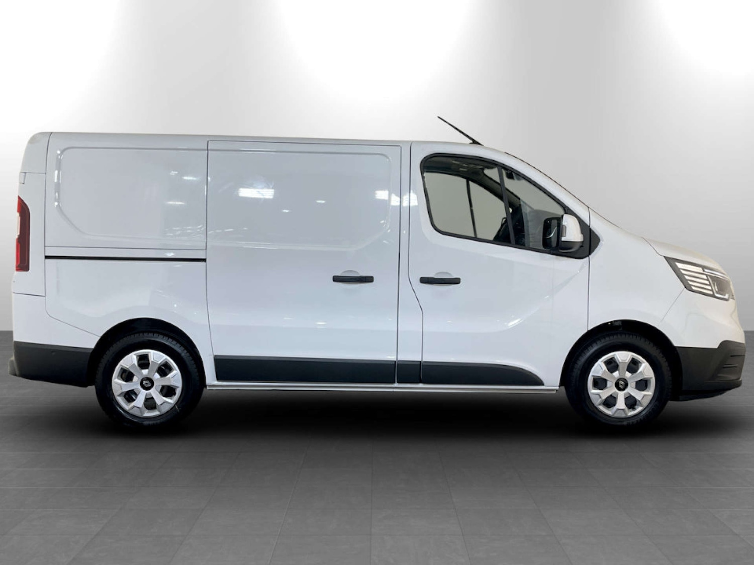 Used Renault Trafic 2025 for sale - 77185176: Photo 11