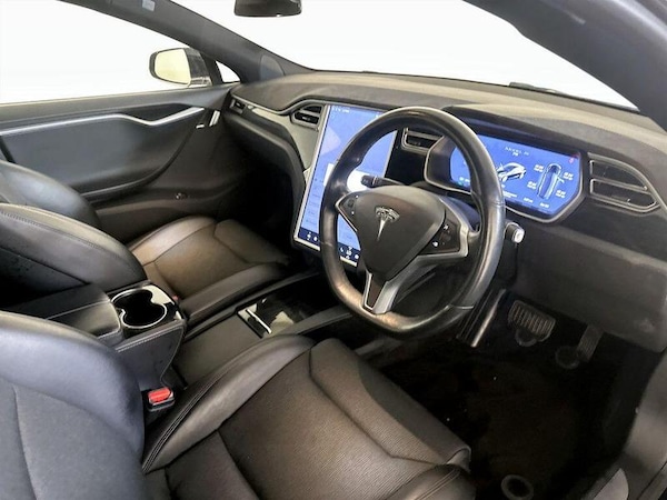 Used Tesla Model S 2017 for sale - 76209492: Photo 16