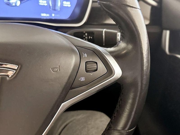 Used Tesla Model S 2017 for sale - 76209492: Photo 20
