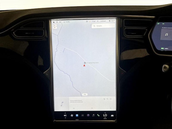 Used Tesla Model S 2017 for sale - 76209492: Photo 26