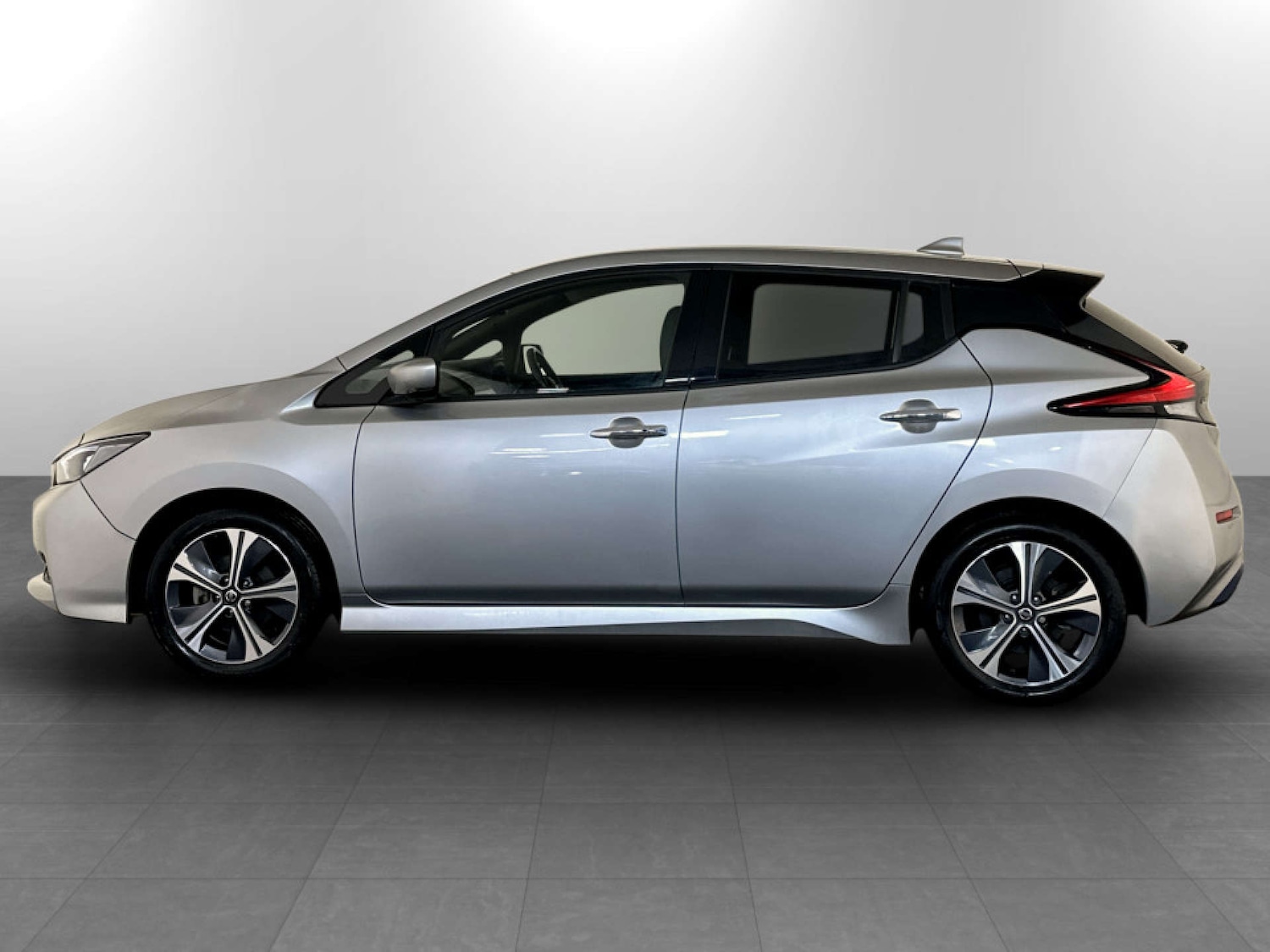 Used Nissan Leaf 2021 for sale - 77185356: Photo 7