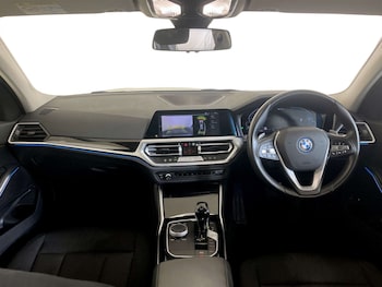 Used BMW 3 Series 2021 for sale - 77211799: Photo