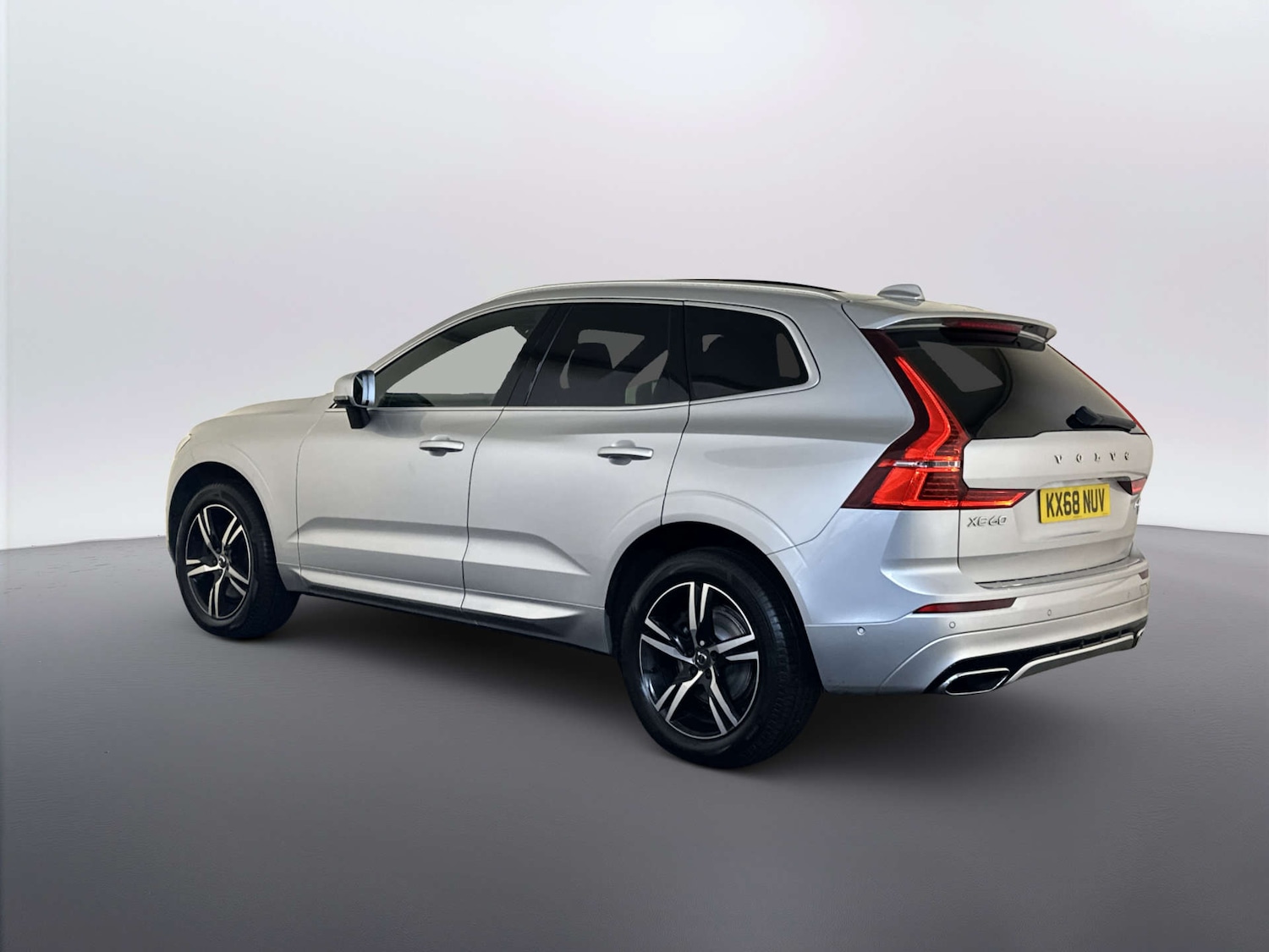 Used Volvo XC60 2018 for sale - 78041862: Photo 8