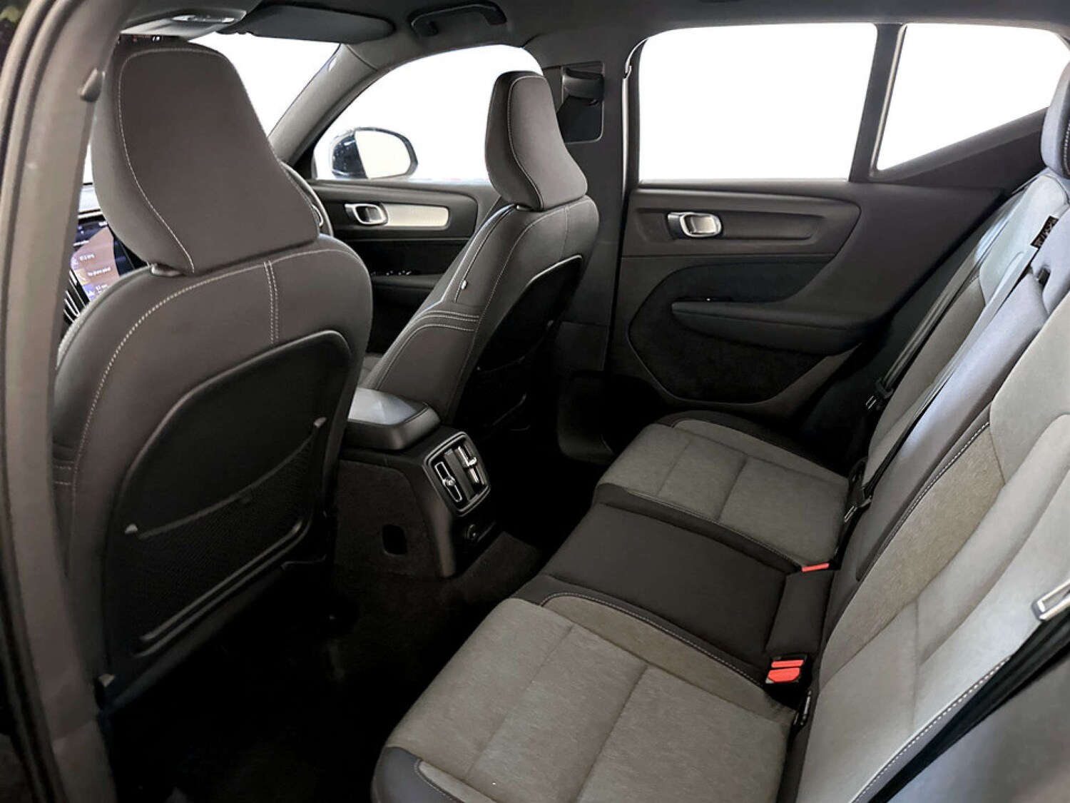 Used Volvo XC40 2022 for sale - 77368288: Photo 13