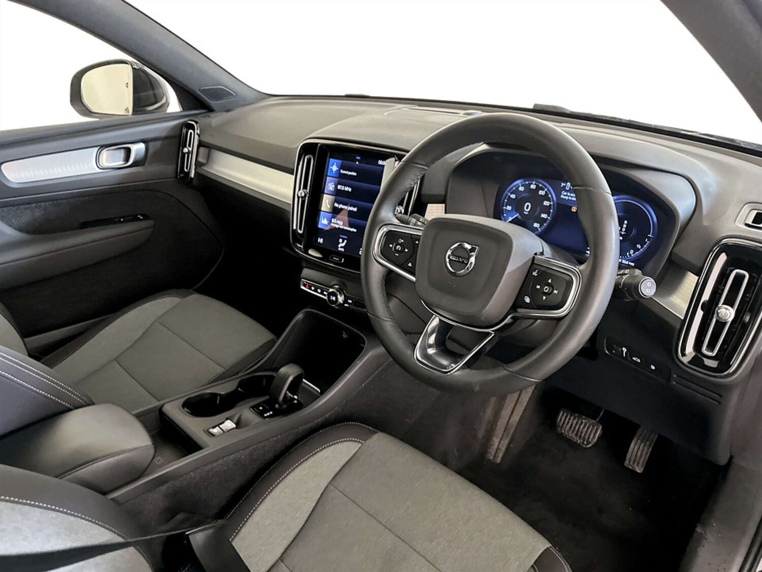 Used Volvo XC40 2022 for sale - 77368288: Photo 16