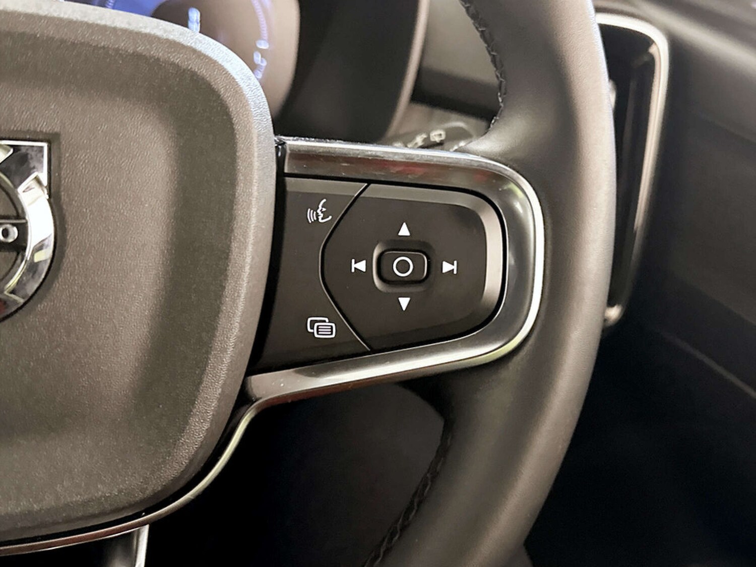 Used Volvo XC40 2022 for sale - 77368288: Photo 20