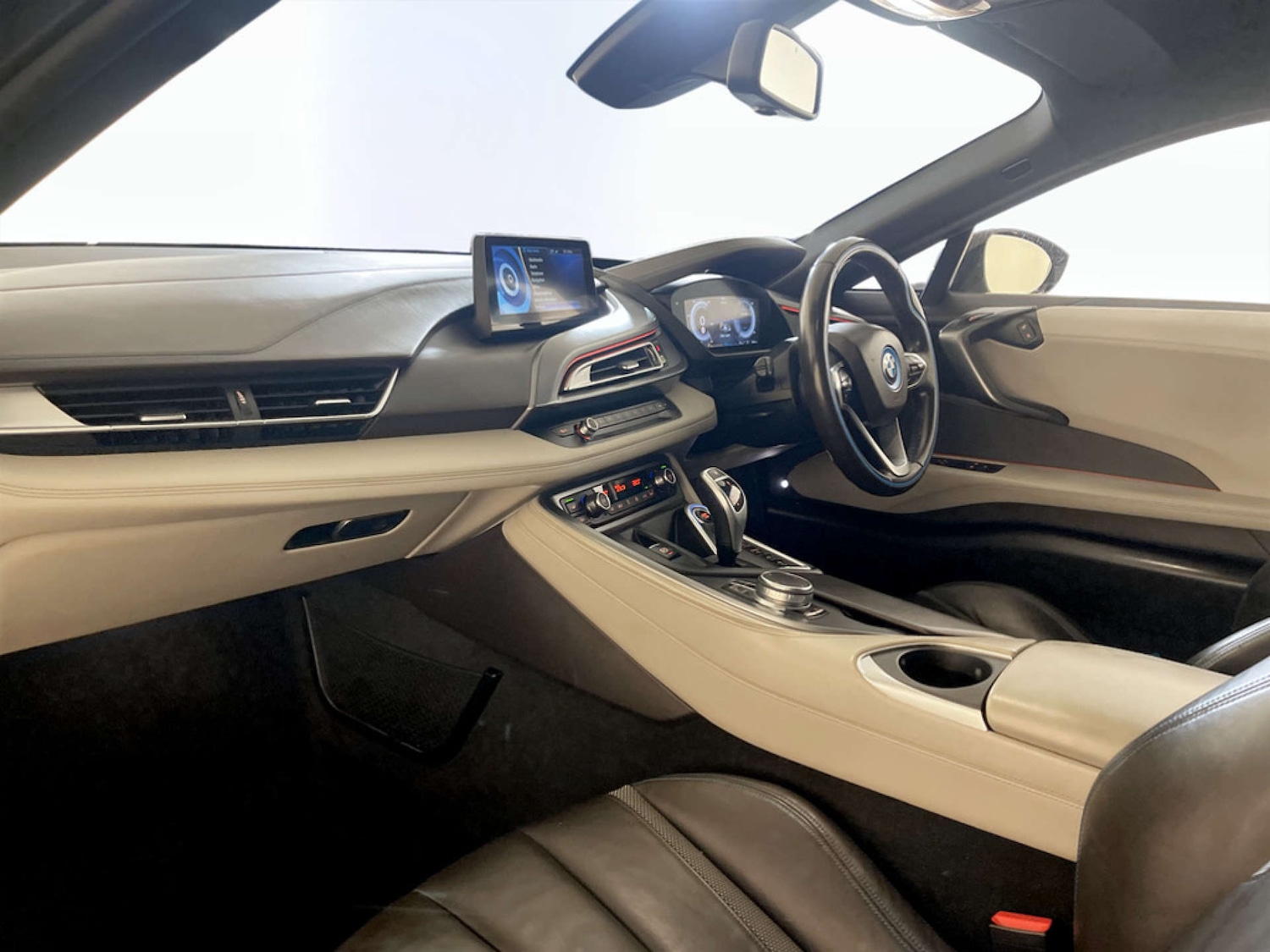 Used BMW i8 2018 for sale - 77789742: Photo 12