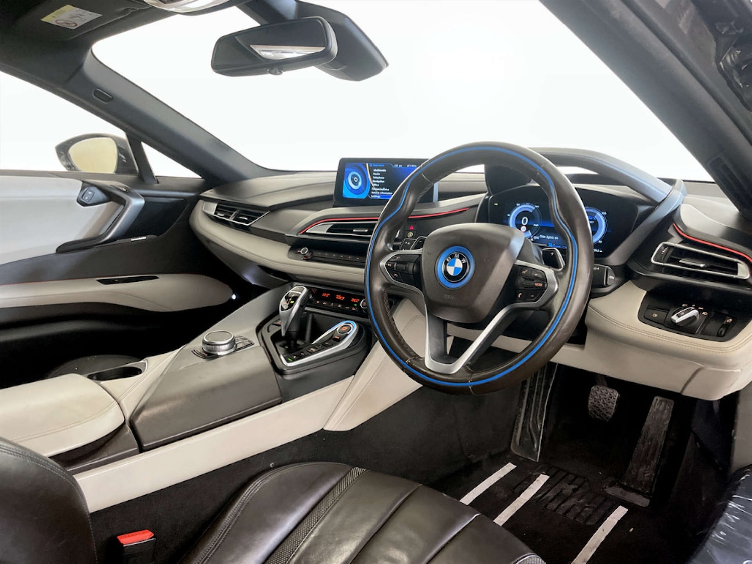 Used BMW i8 2018 for sale - 77789742: Photo 15