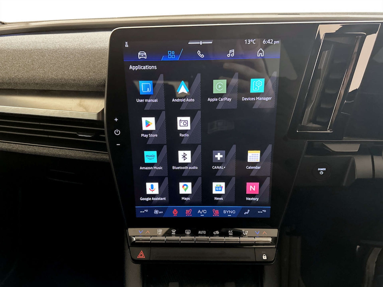 Used Renault Scenic E-Tech 2024 for sale - 77774301: Photo 24