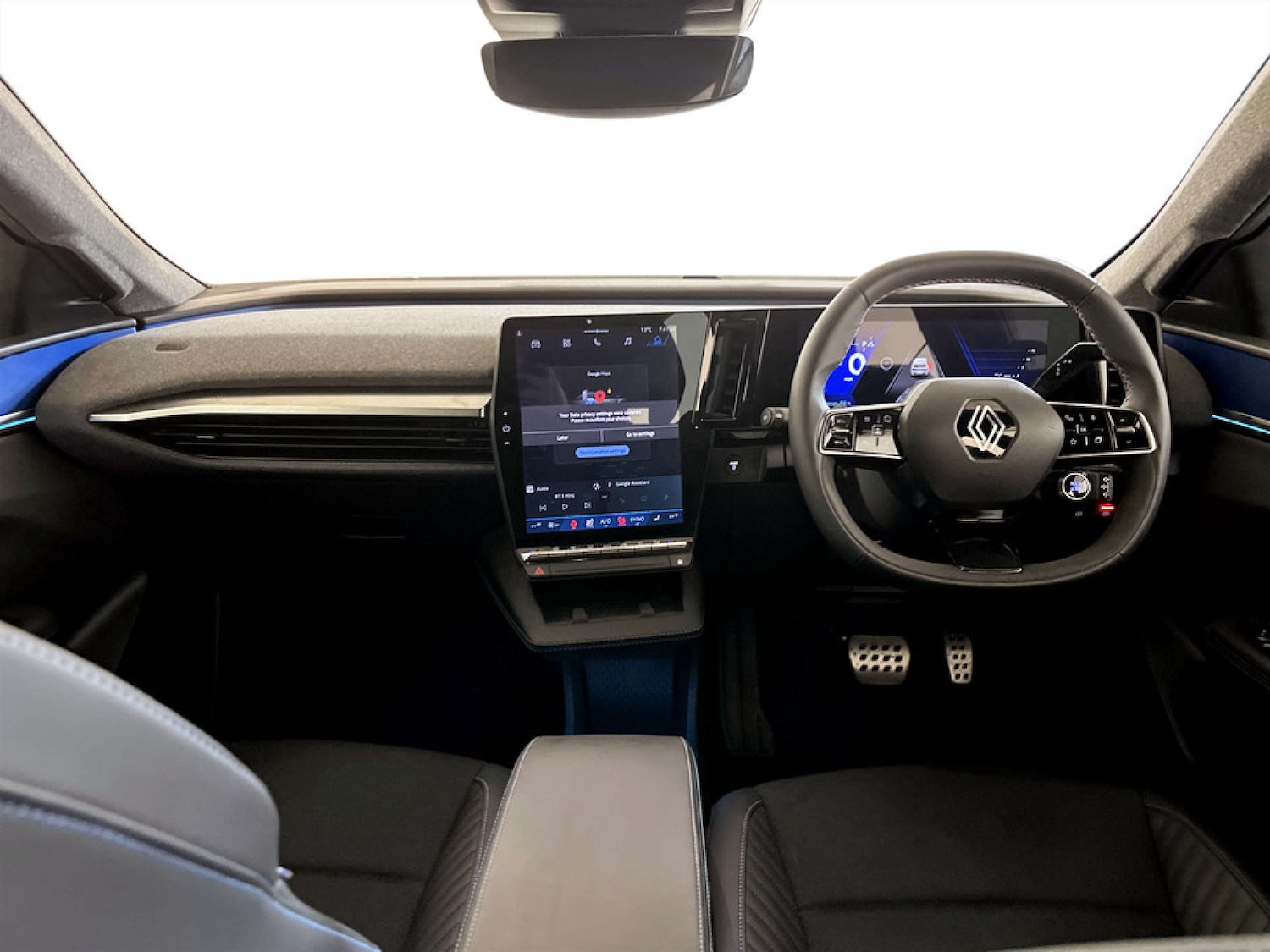 Used Renault Scenic E-Tech 2024 for sale - 77774301: Photo 3