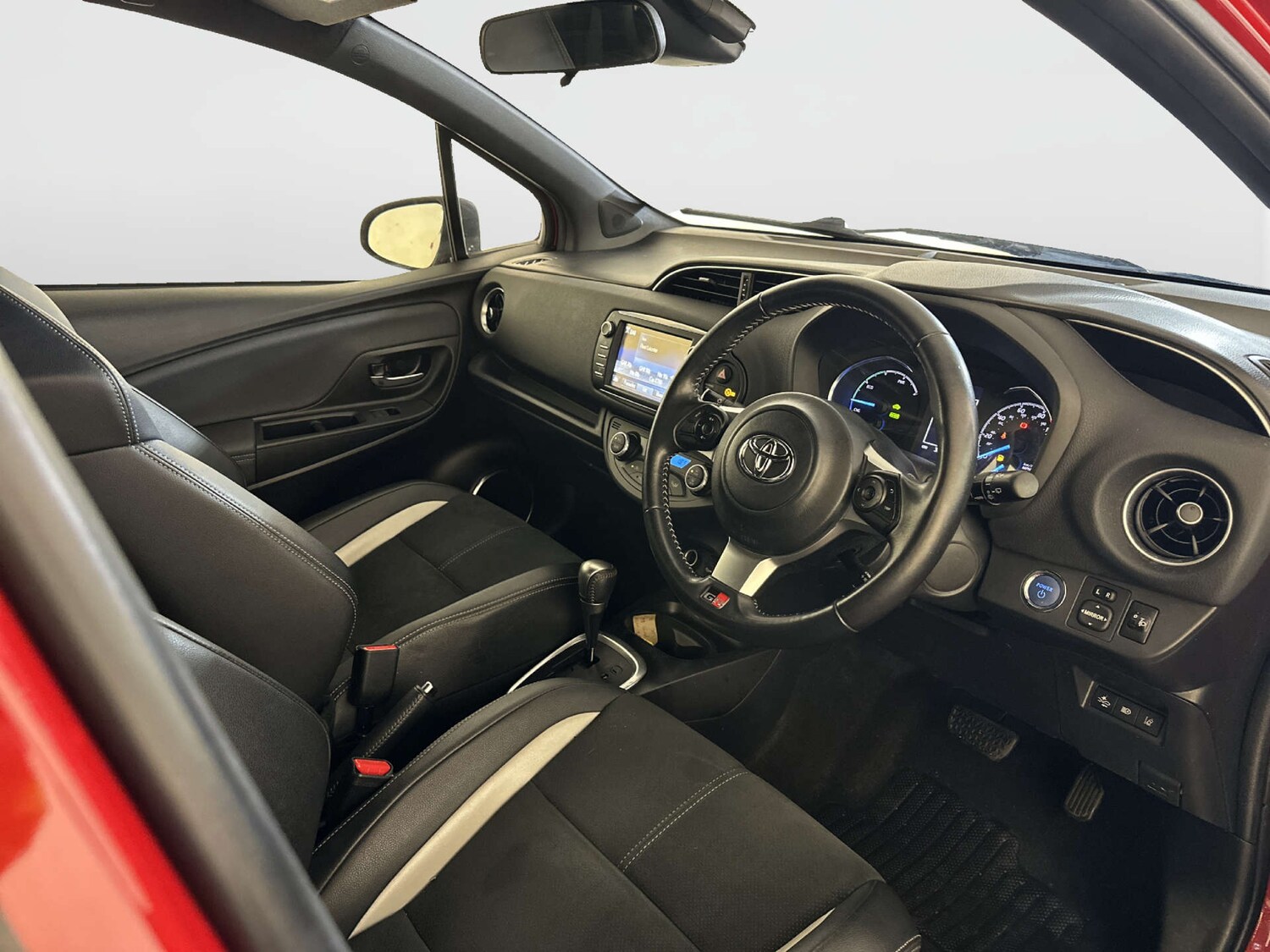 Used Toyota Yaris 2020 for sale - 77934073: Photo 15