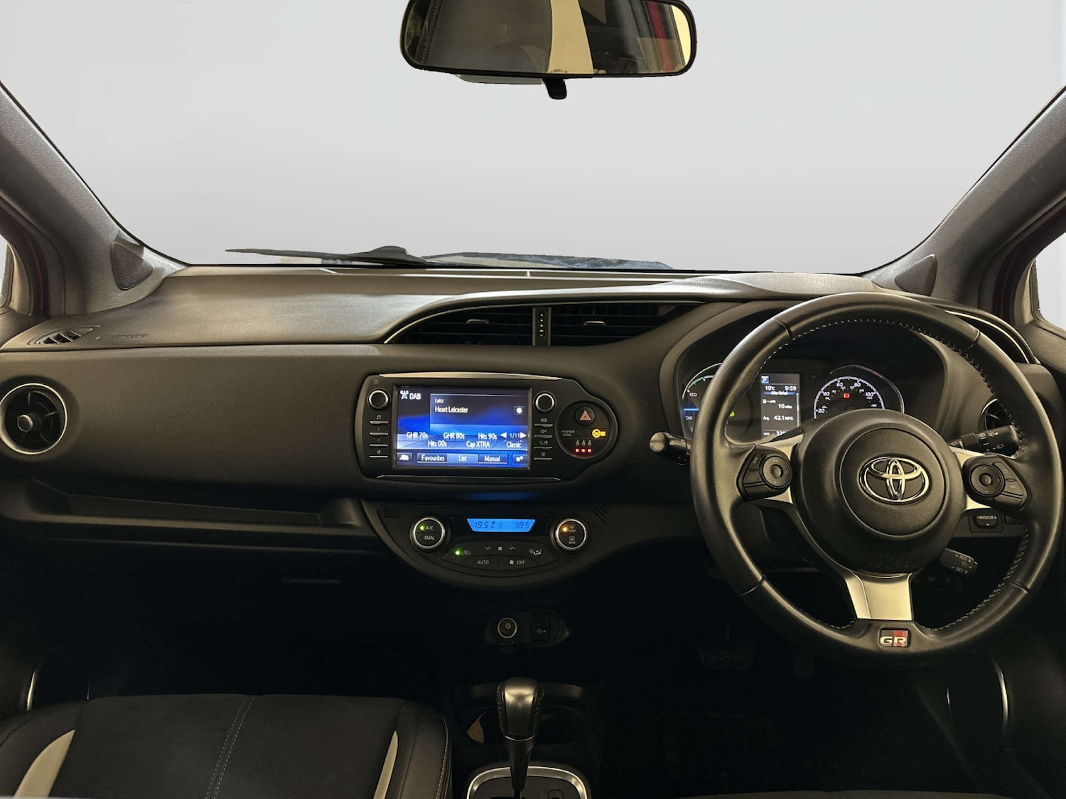 Used Toyota Yaris 2020 for sale - 77934073: Photo 3