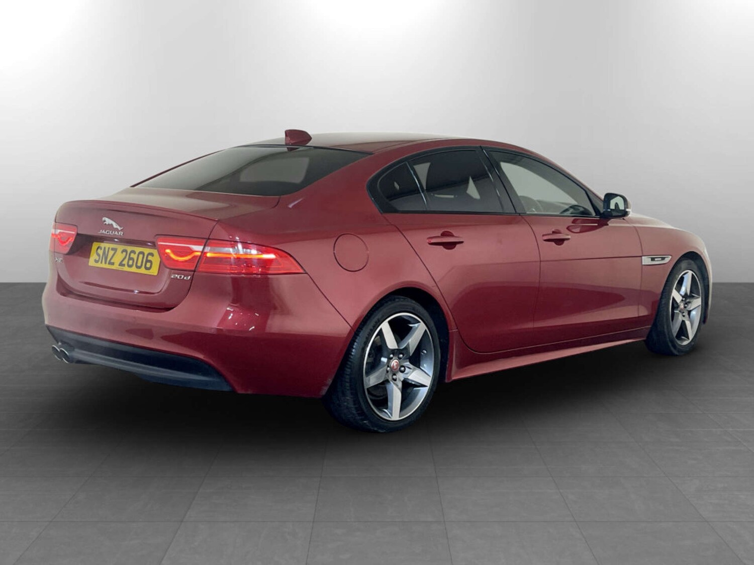 Used Jaguar XE 2019 for sale - 77469936: Photo 10