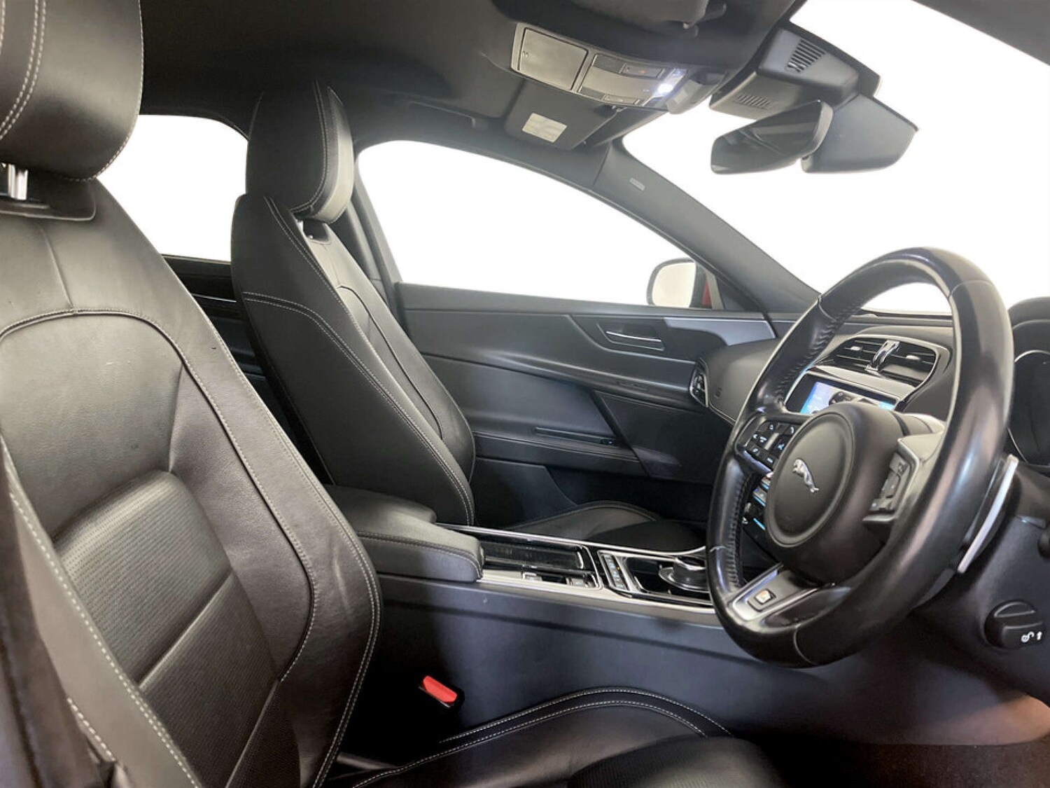 Used Jaguar XE 2019 for sale - 77469936: Photo 13