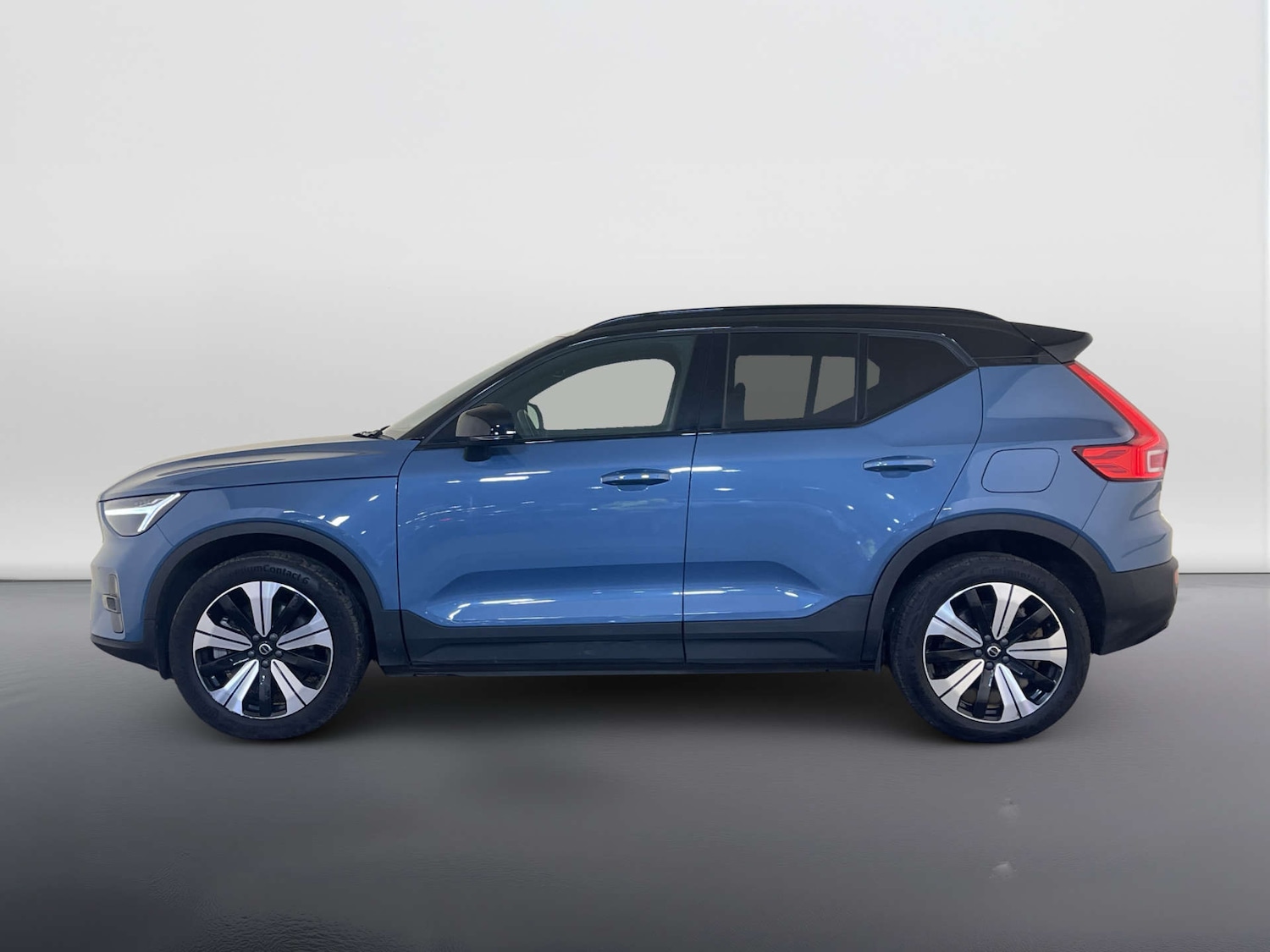 Used Volvo XC40 2023 for sale - 77964867: Photo 7