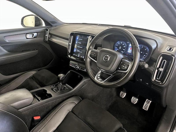 Used Volvo XC40 2020 for sale - 76255377: Photo 15