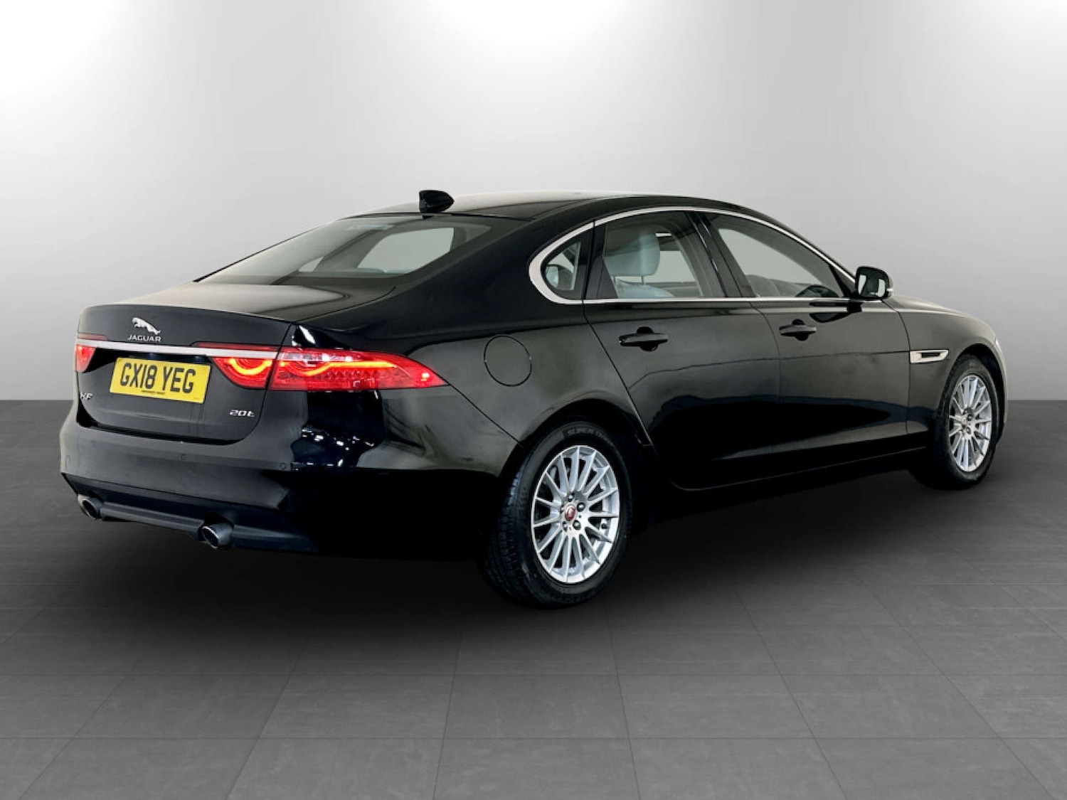 Used Jaguar XF 2018 for sale - 77535105: Photo 10