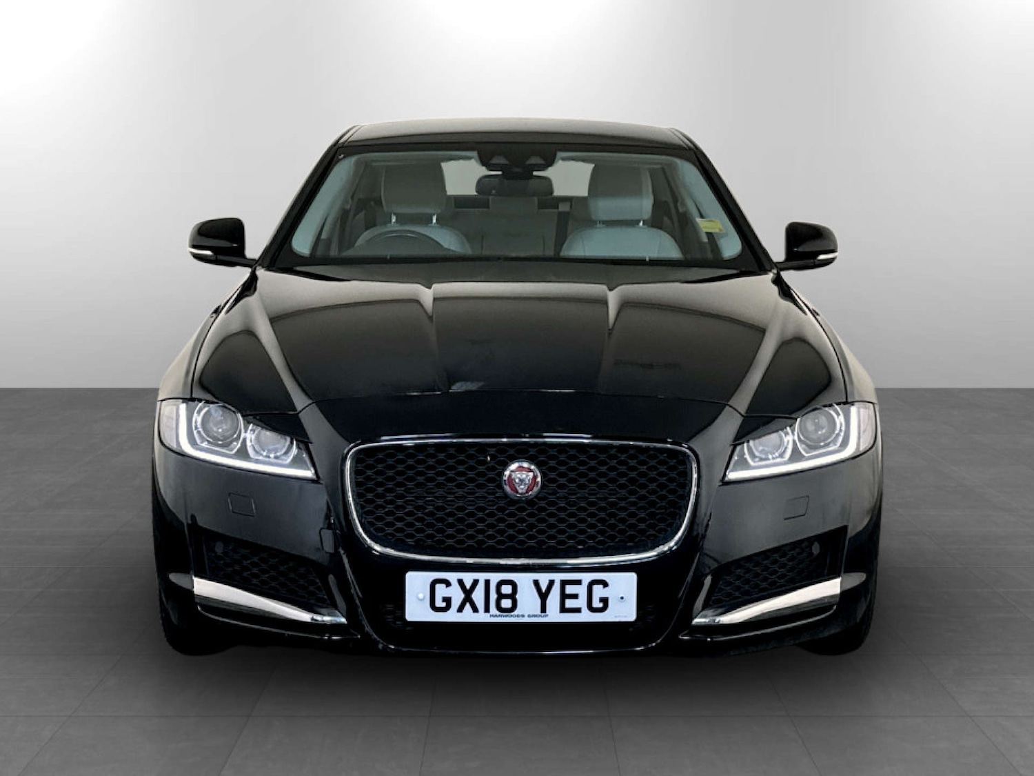 Used Jaguar XF 2018 for sale - 77535105: Photo 5