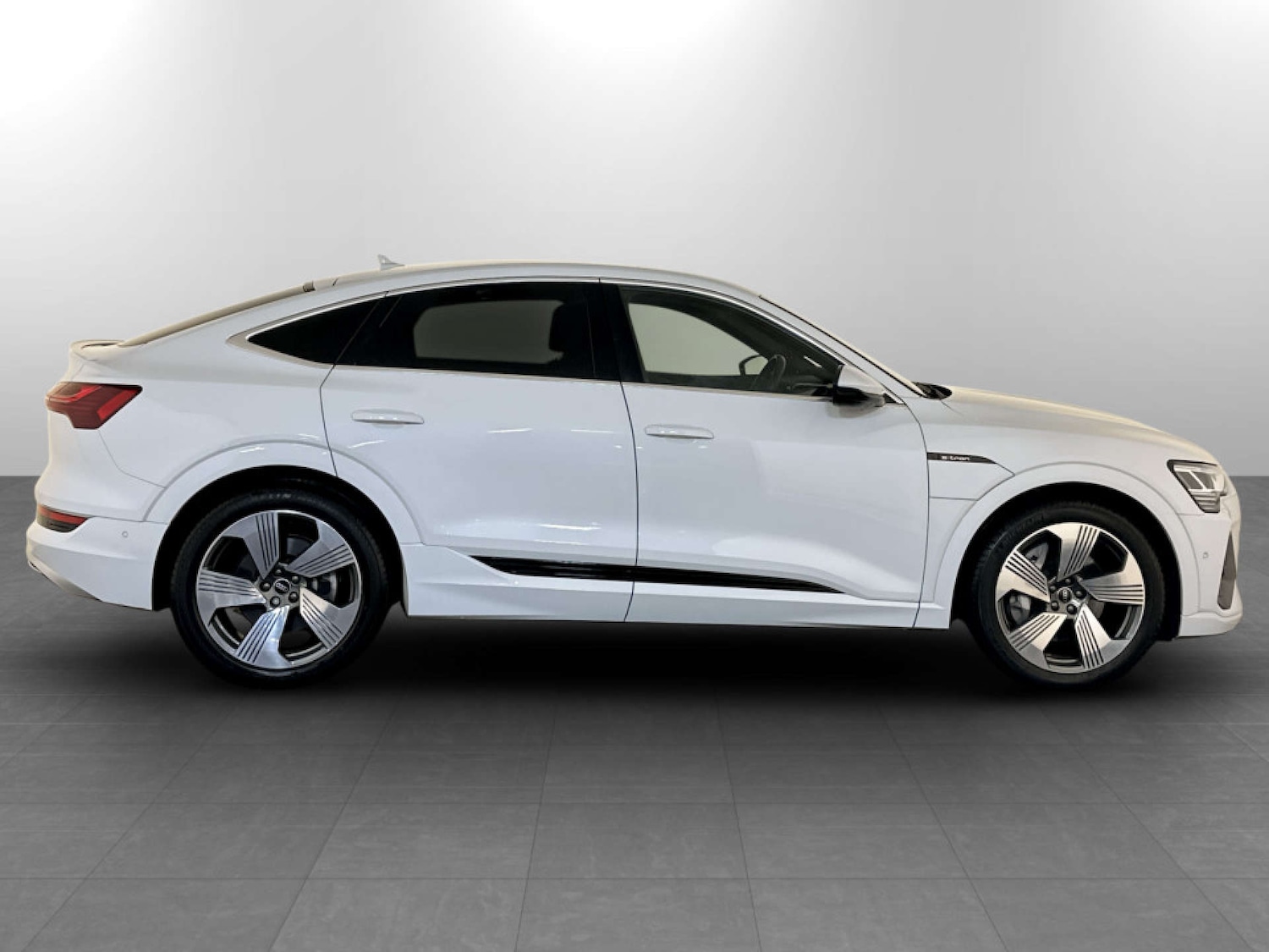 Used Audi e-tron 2022 for sale - 77249231: Photo 11