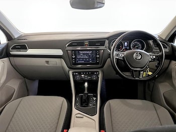 Used Volkswagen Tiguan 2018 for sale - 76006238: Photo 3