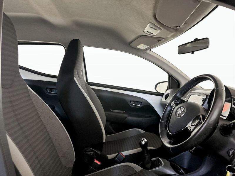 Used Toyota AYGO 2018 for sale - 76563123: Photo 13