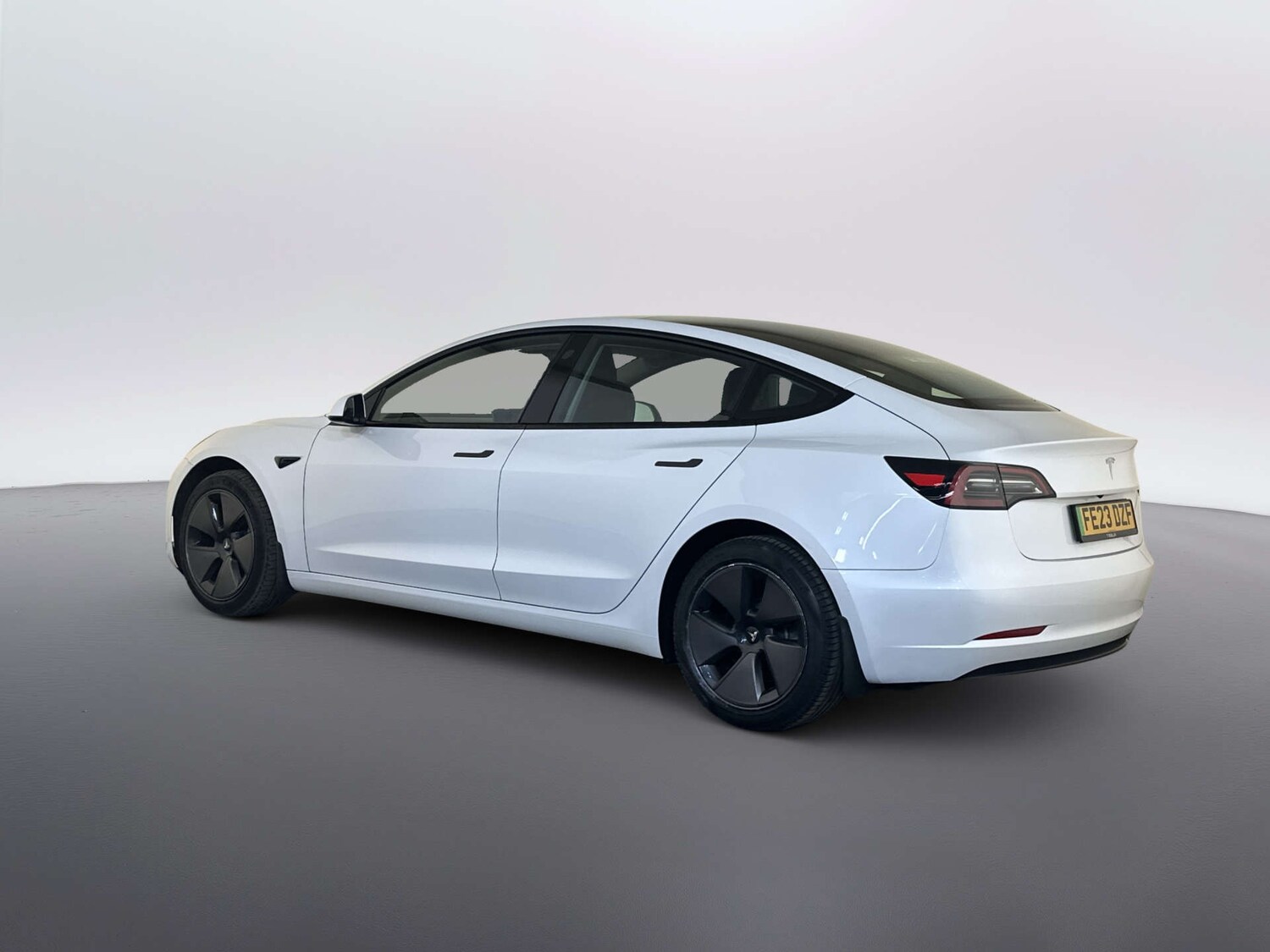Used Tesla Model 3 2023 for sale - 77836318: Photo 8