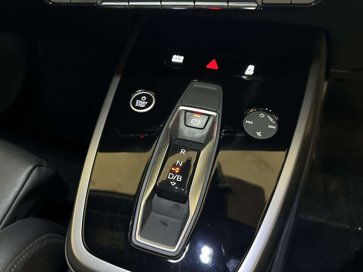 Used Audi Q4 e-tron 2023 for sale - 78045017: Photo 25