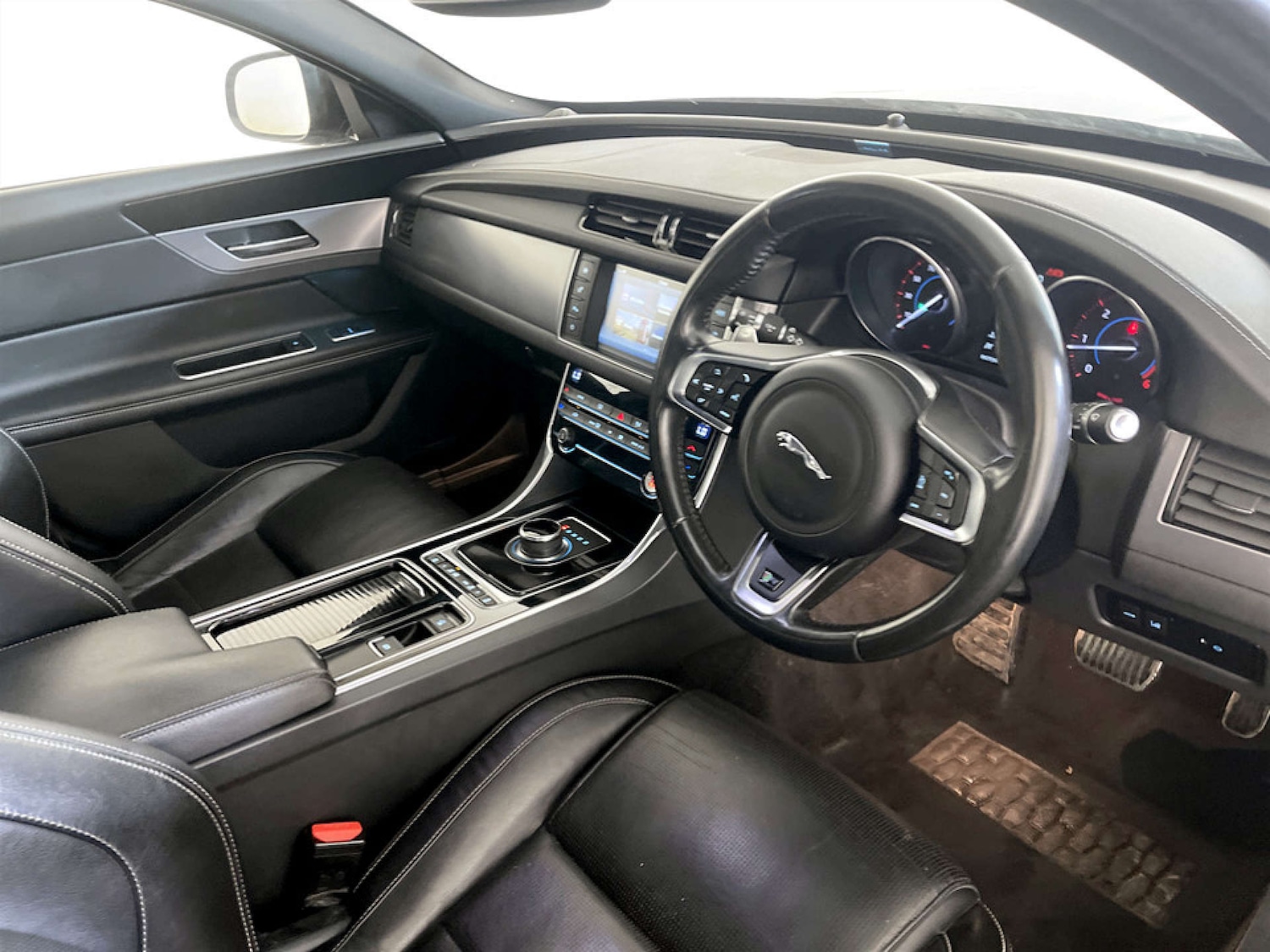 Used Jaguar XF 2017 for sale - 77380662: Photo 15