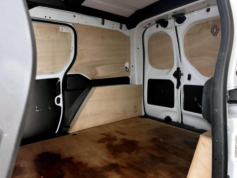 Used Renault Kangoo 2024 for sale - 76904566: Photo 14